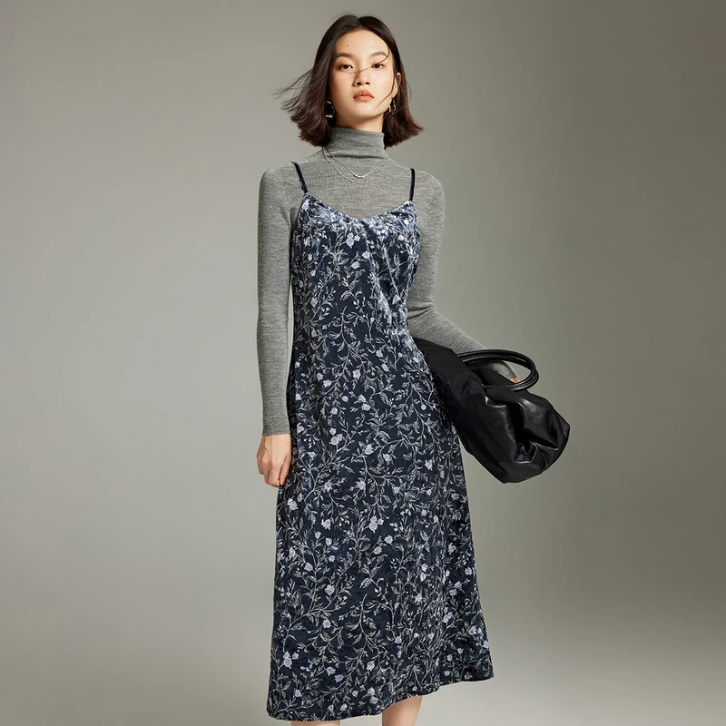 【小杨总专属】MOFAN摩凡冬新款灰色花纹连衣裙MBL483107