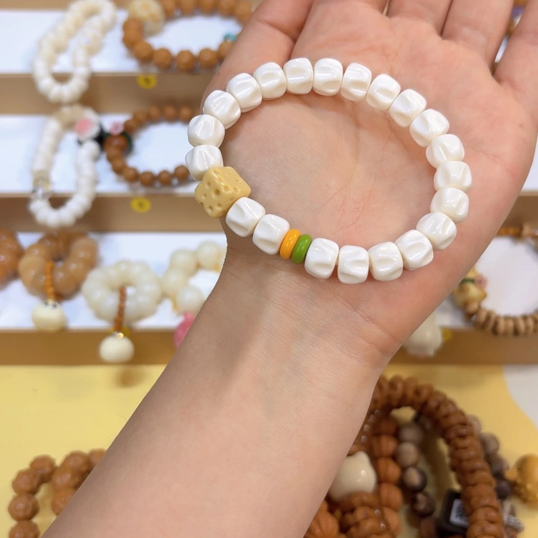 星月菩提手串牛骨百香籽➕奶酪