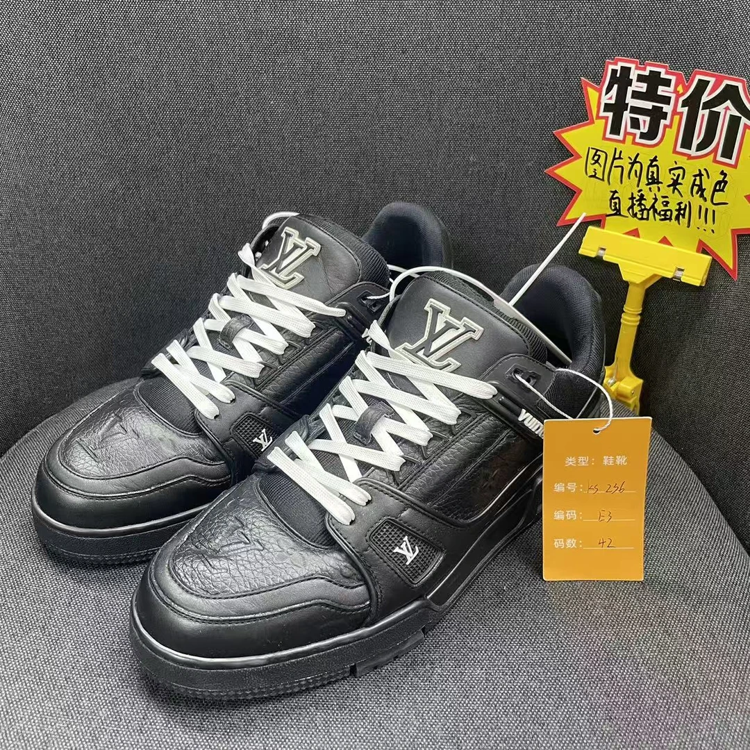 95新 LouisVuitton/路易威登 福利捡漏黑武士trainer板鞋ks236