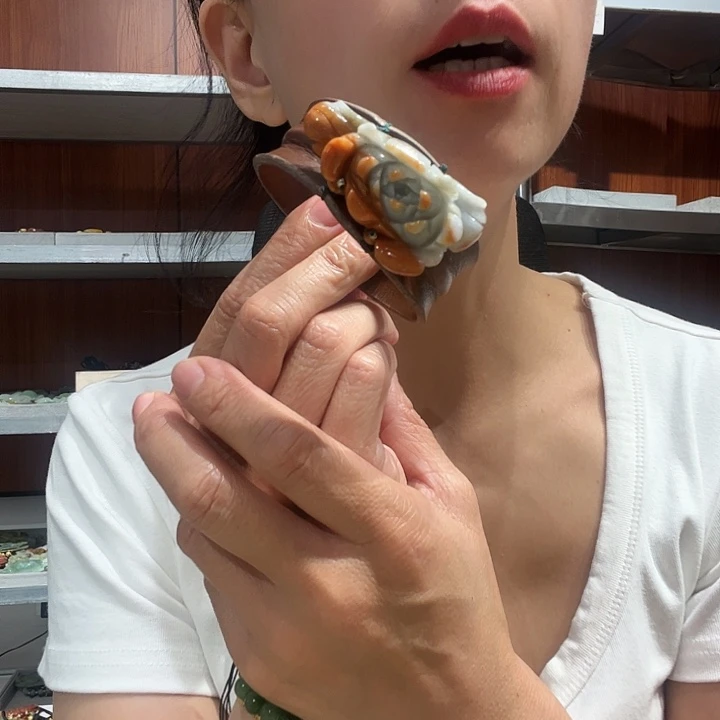 岫玉未镶嵌岫玉吊坠