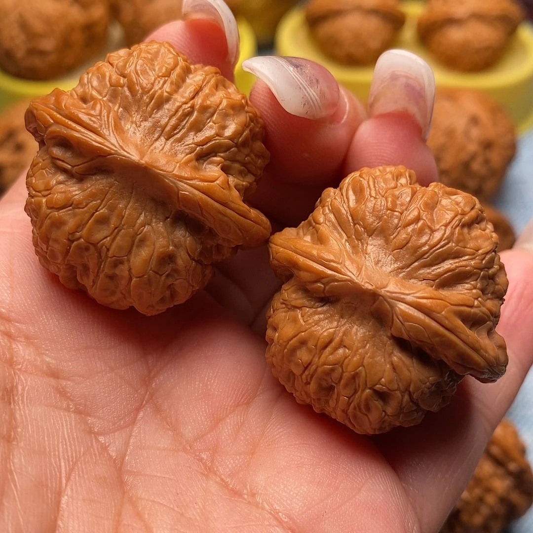 文玩核桃把件毕业血麒麟36尺全品