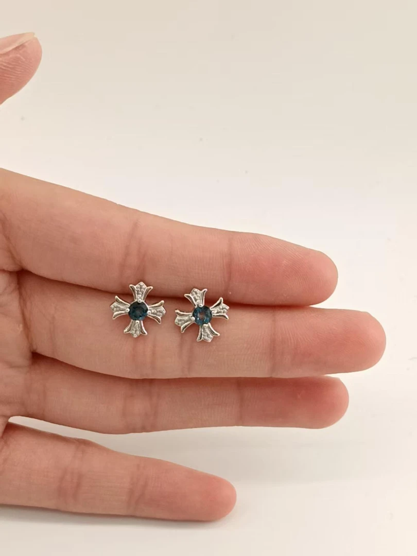 925银耳饰 精致高级感耳饰品日常百搭款十字架星星S925银耳钉女款