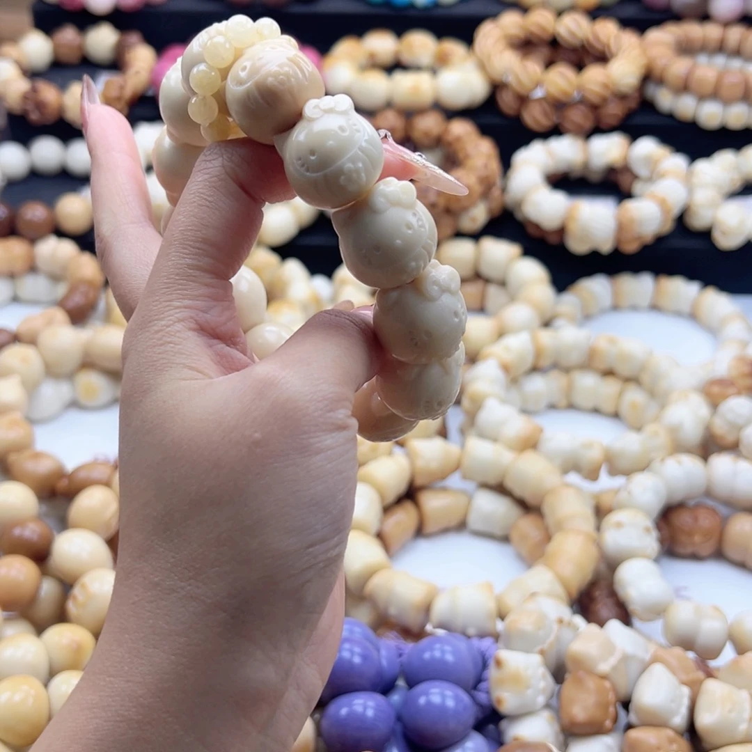 吊坠白玉菩提达摩KT奶色22ka