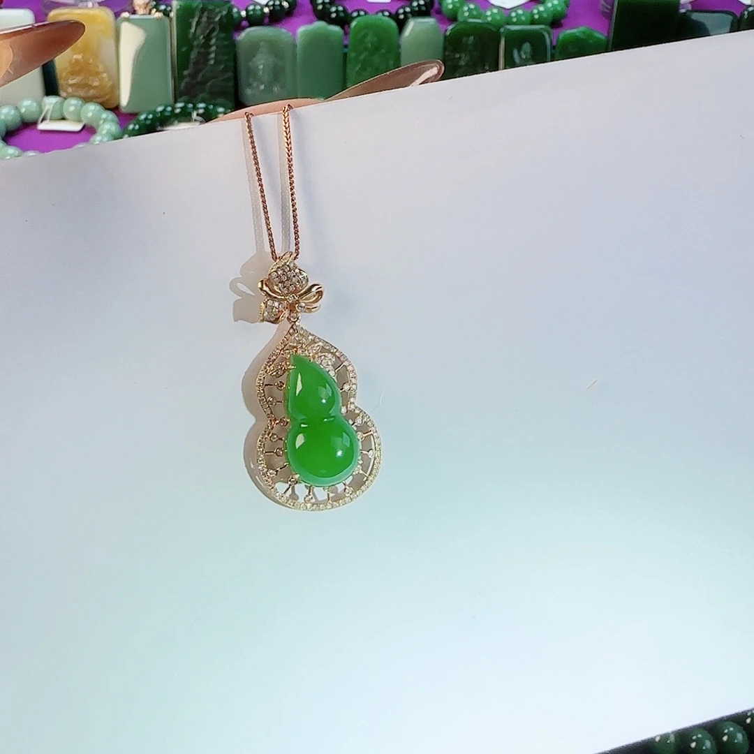 和田玉18K金镶嵌吊坠(不含链)