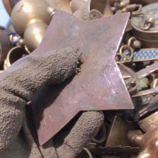 h***l闪电购铜摆件工艺品