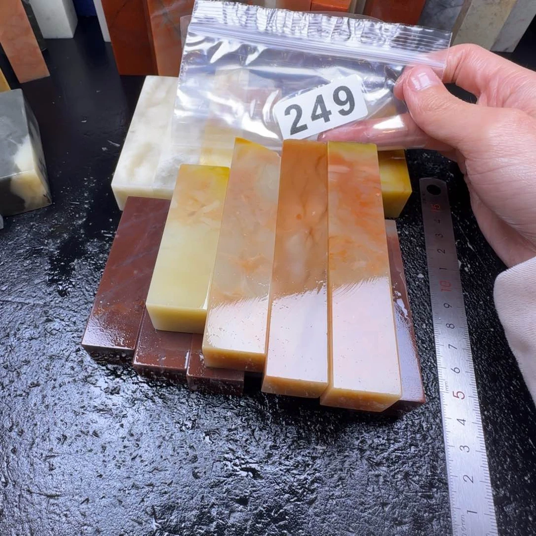 老挝石洛**使老挝石 老挝石