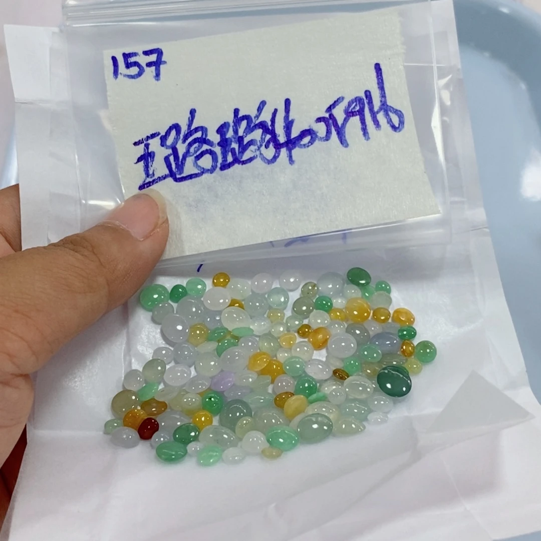 璐***璐未镶嵌定制翡翠不