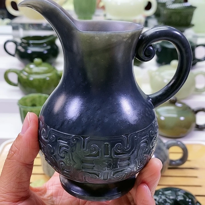 未镶嵌和田玉挂件最****人酒壶