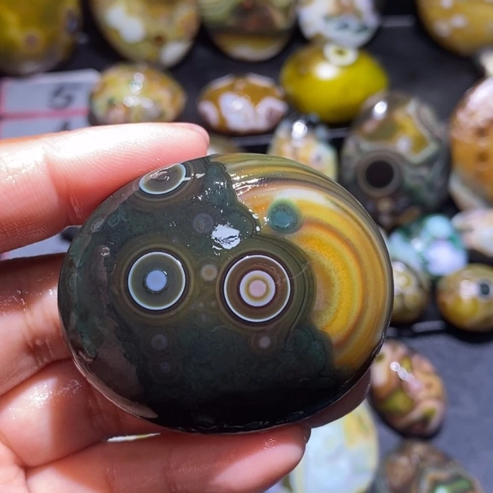 玛瑙/玉髓未镶嵌珠宝奇石21