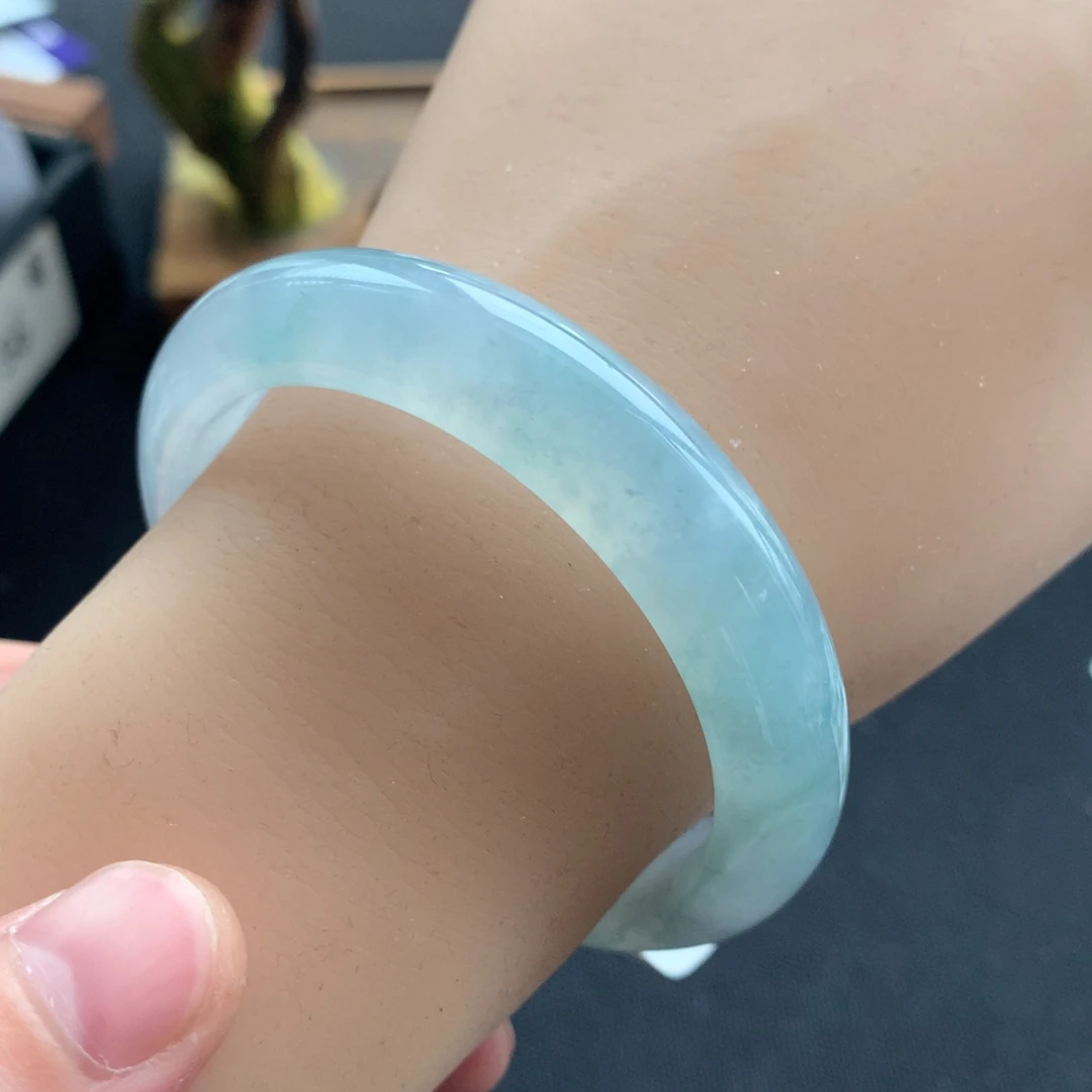 翡翠未镶嵌手镯96号