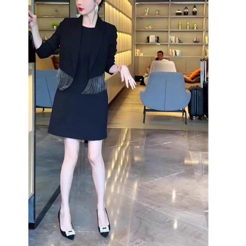 早秋新款流苏设计感砍袖连衣裙+外套两件套女