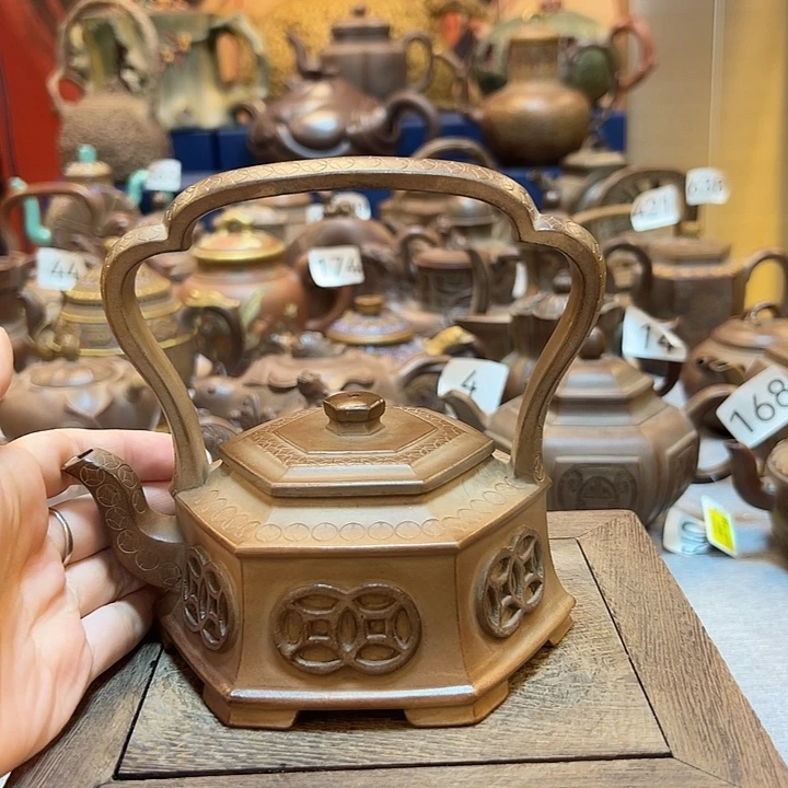 传***哥紫砂壶等艺术精品