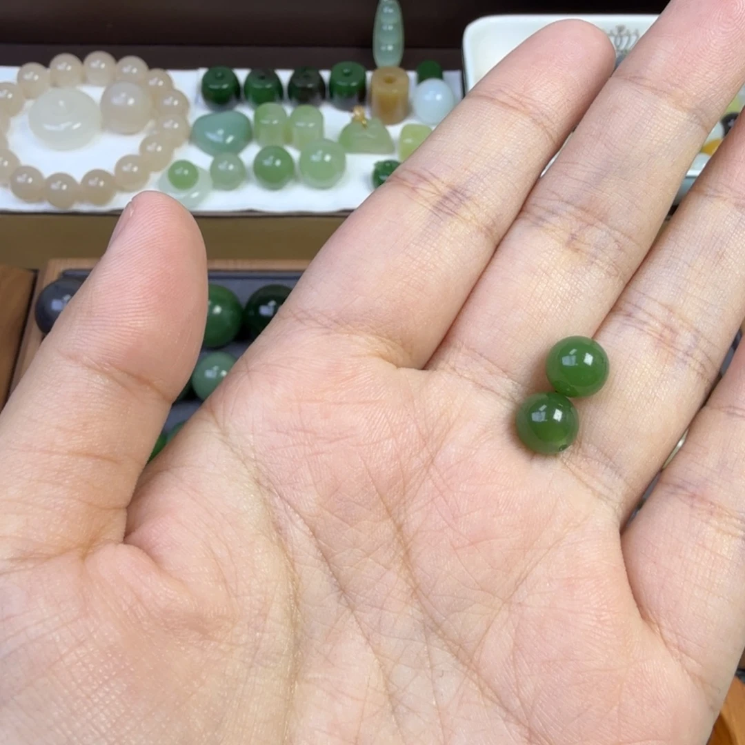 和田玉未镶嵌珠宝半成品卡八碧玉一对