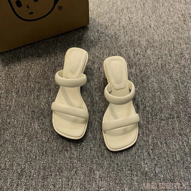 高跟粗跟凉拖粗跟一字凉拖鞋女2025年夏季新款外出时尚法式复古气