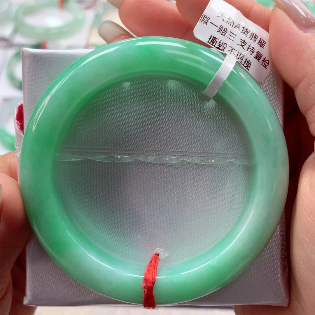 翡翠手镯未镶嵌55正53号88