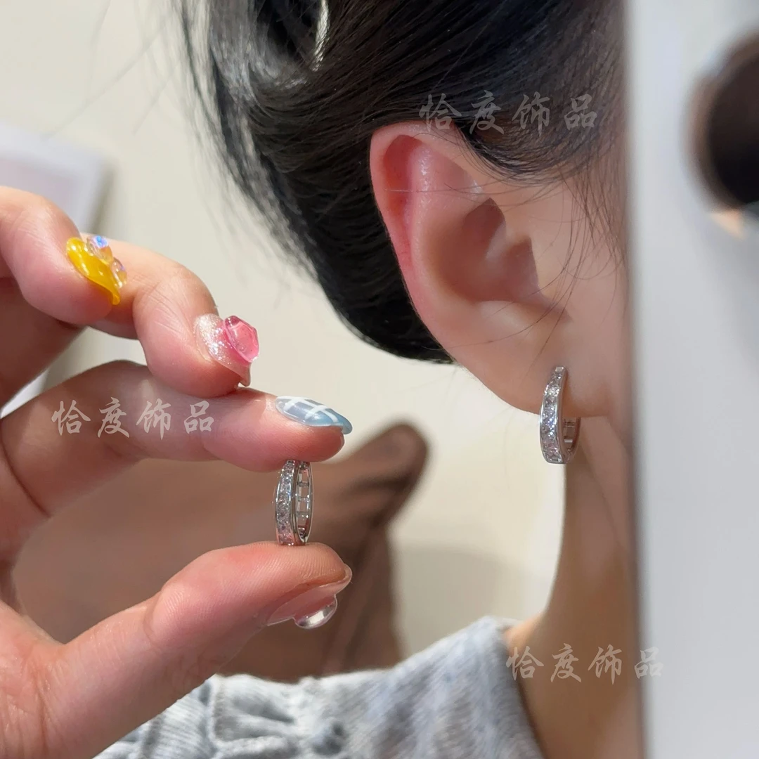 【恰度】微镶锆石精致素圈耳扣轻奢简约