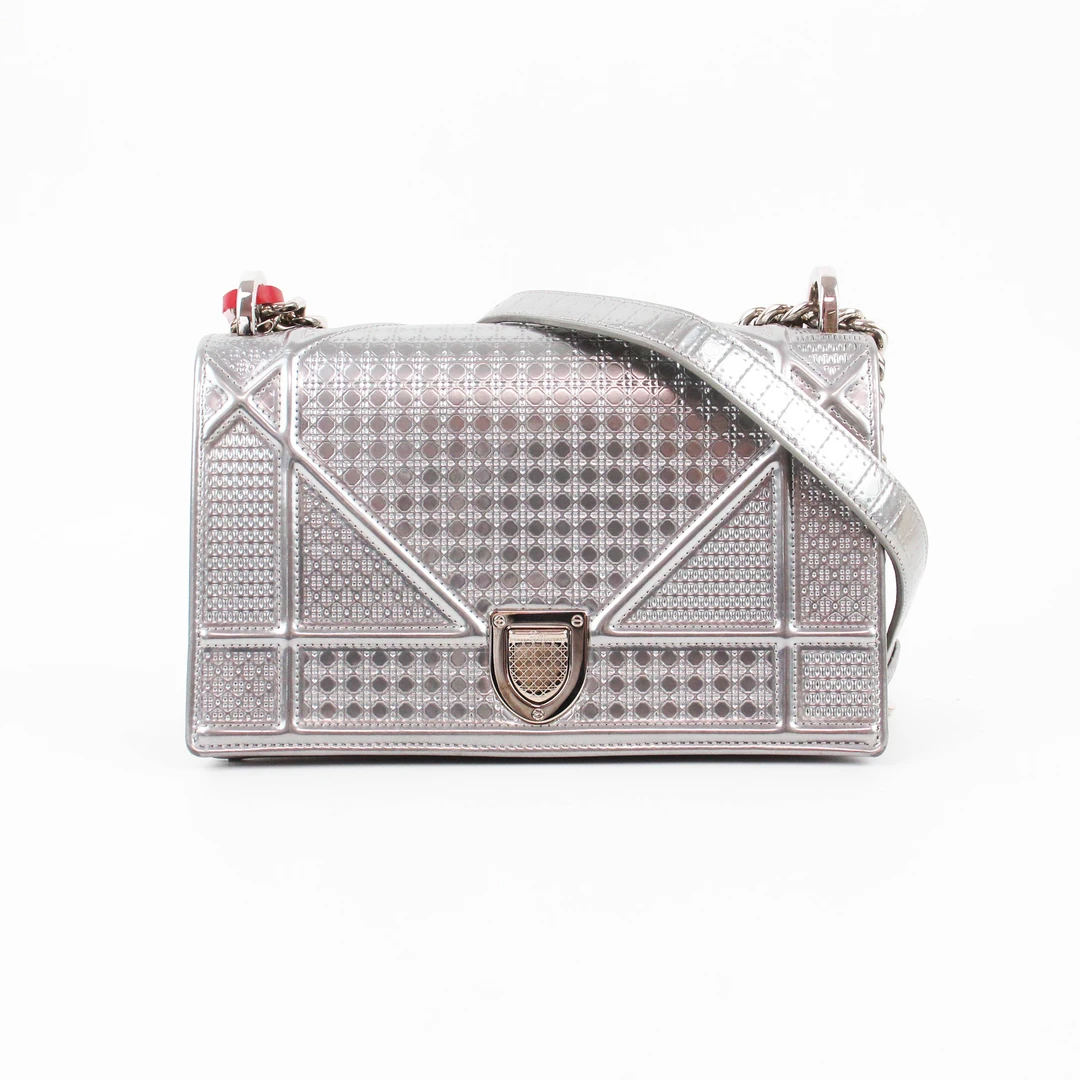 95新 DIOR/迪奥 70566B 银色盾牌Diorama小号单肩斜挎包