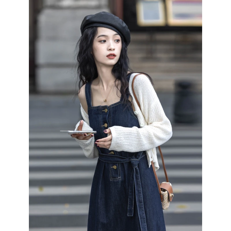 2025早春搭配一整套高级感针织开衫搭配牛仔裤背带裙显瘦两件套女