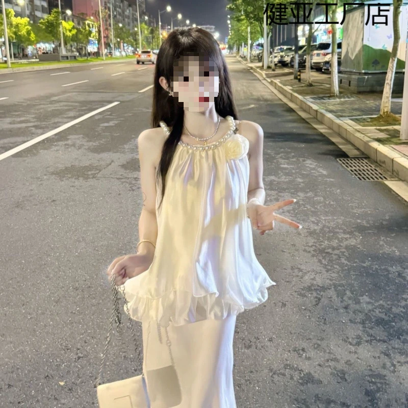 夏季新款气质淑女风花朵立体装饰珍珠挂脖无袖漏肩上衣包臀半身裙