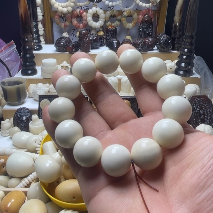 大*象牙果雕刻手串