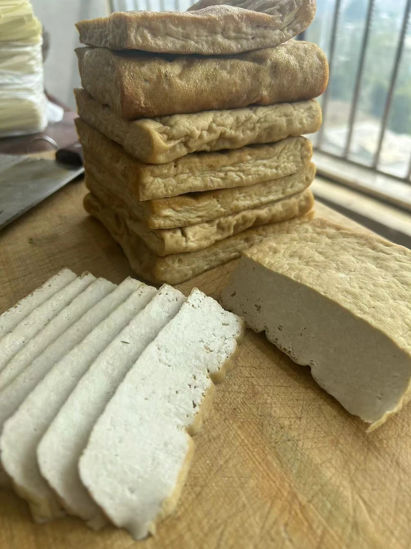 镇雄火烤豆腐干温火烤豆腐干煤炭火豆腐干