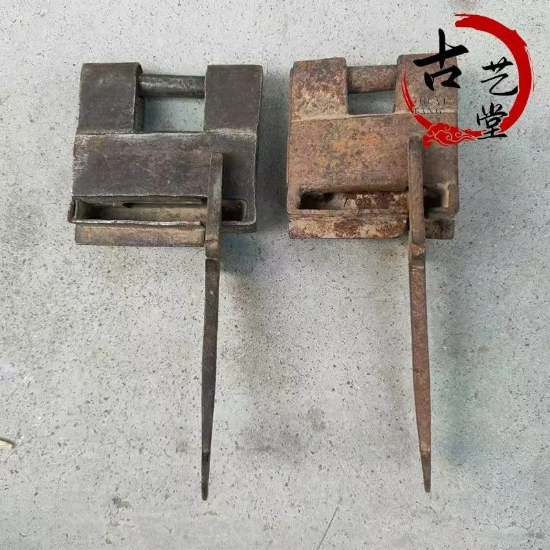 老式老铁锁老物件农村旧货铁器怀旧收藏摆件农家乐景区民俗装饰