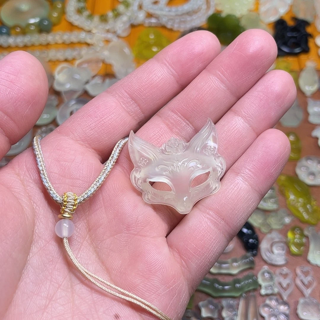 蛇纹石玉吊坠未镶嵌皮****粥