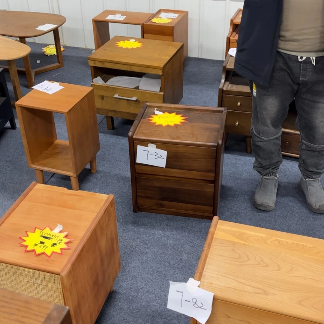 铁床头柜瑕疵样品一个