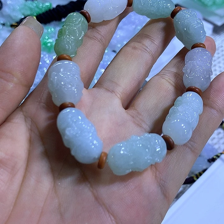 翡翠未镶嵌颈饰天然翡翠A货吊坠