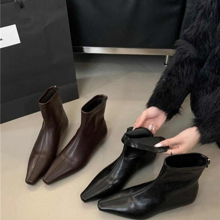 2025新款气质方头短筒老钱风百搭时尚瘦瘦靴女