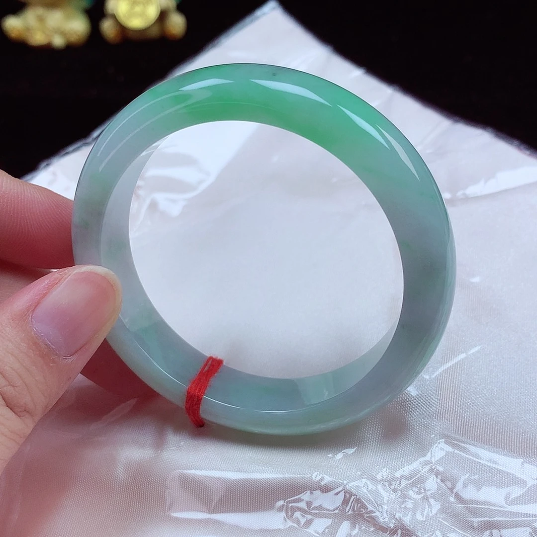 翡翠手镯未镶嵌56-57圈