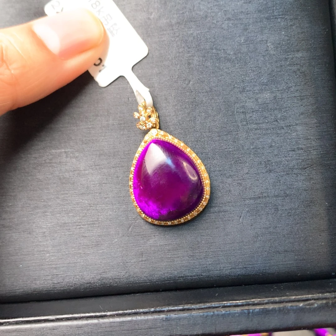 苏纪石（舒俱来）18K金镶嵌吊坠