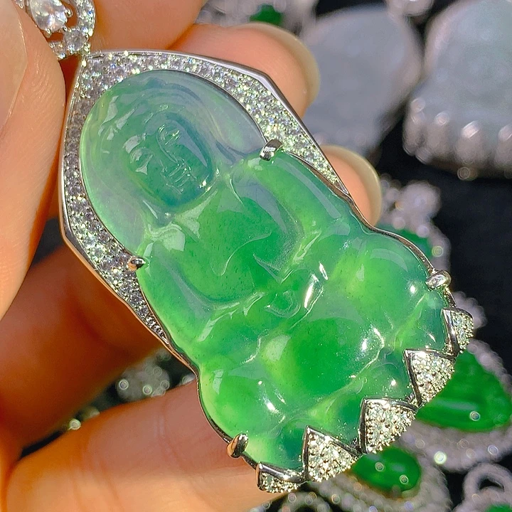 翡翠未镶嵌颈饰翡翠