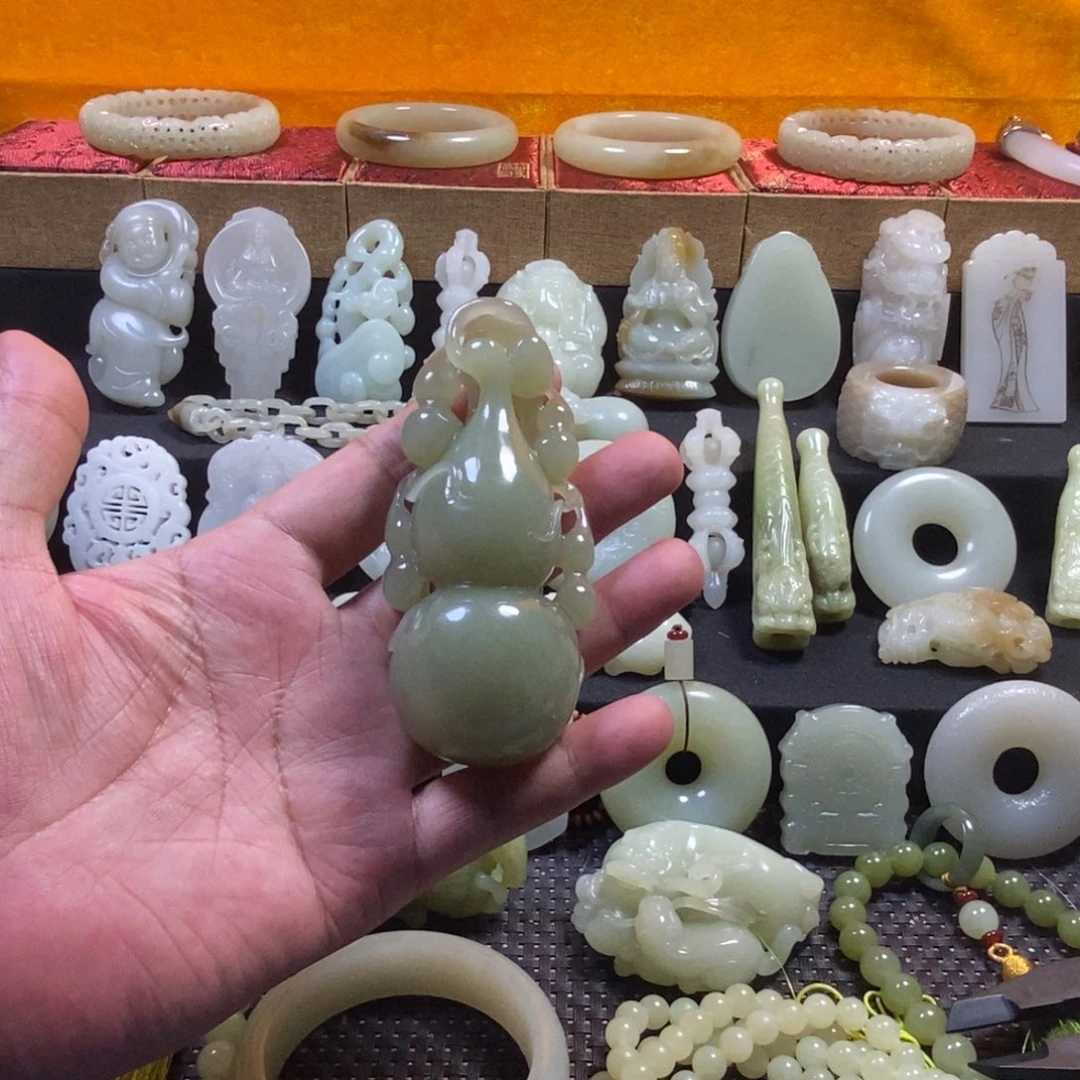 未镶嵌和田玉挂件