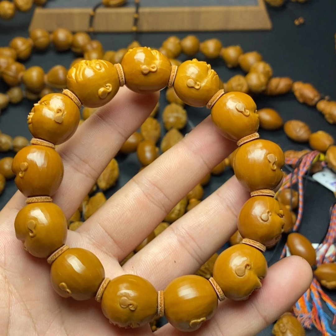 慎***言手串/手链橄榄核人生百态（发顺丰）