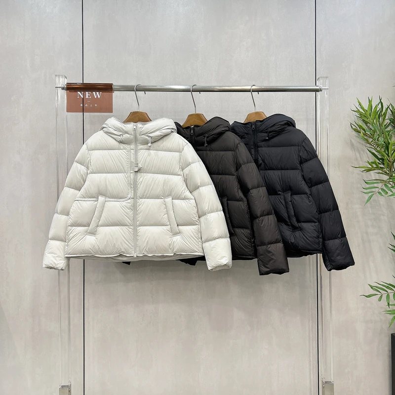 欧洲站冬新款连帽短款泡芙羽绒服女时尚保暖白鸭绒面包服25FY9733