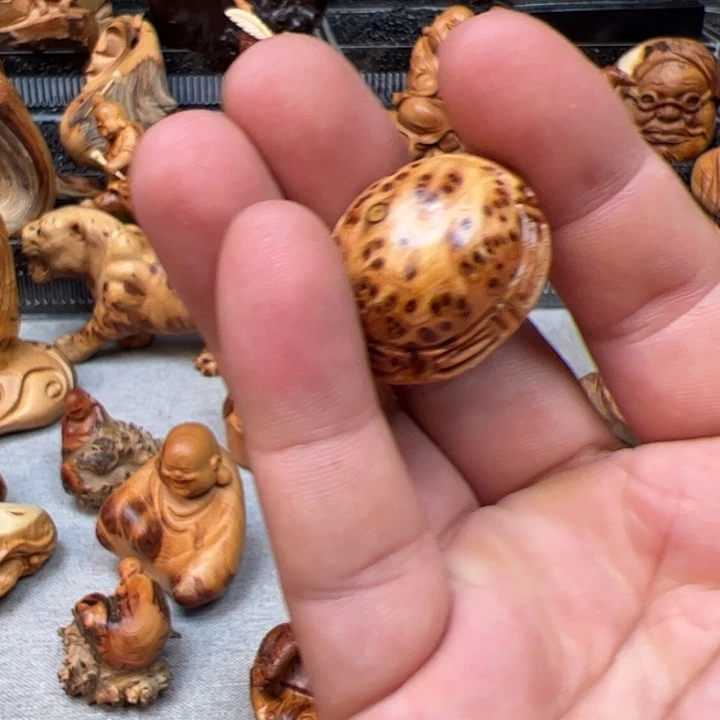 柏木々*々手把件的设计和制作