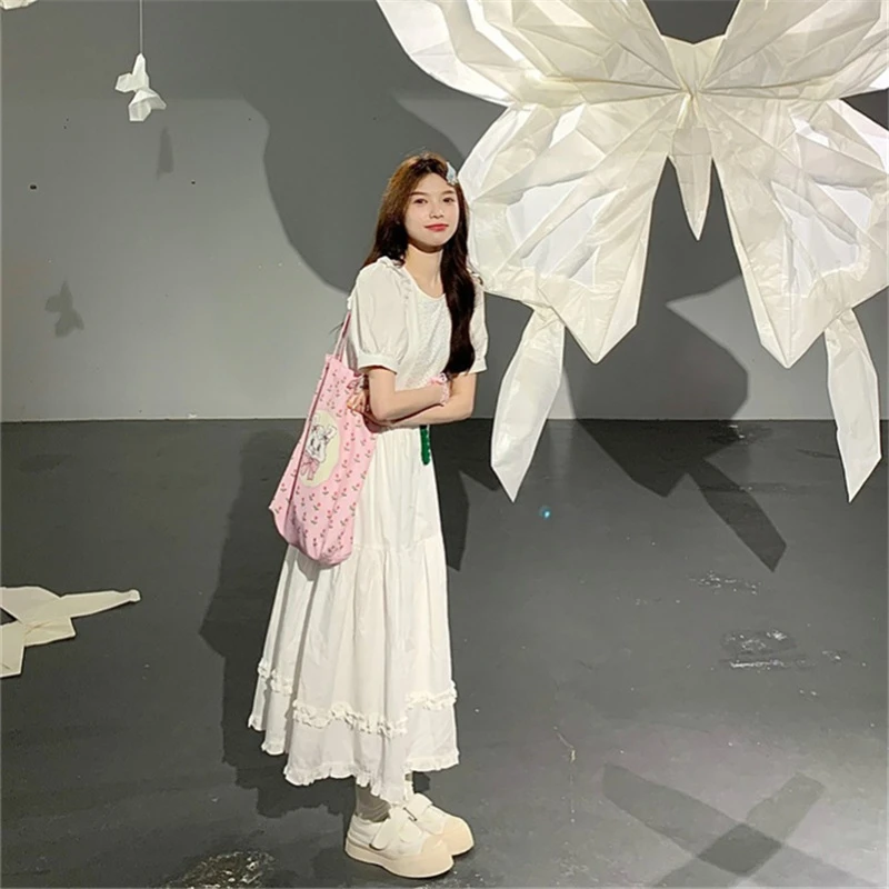 重工甜美法式镂空蕾丝花边小飞袖连衣裙