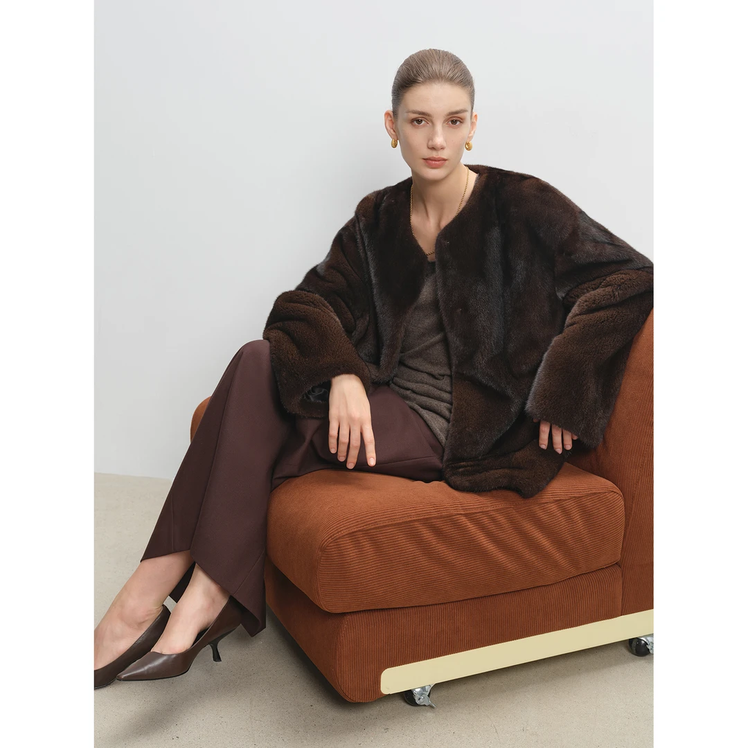 MSBEAST粉丝内购会  圆领廓形水貂皮草外套 D72636