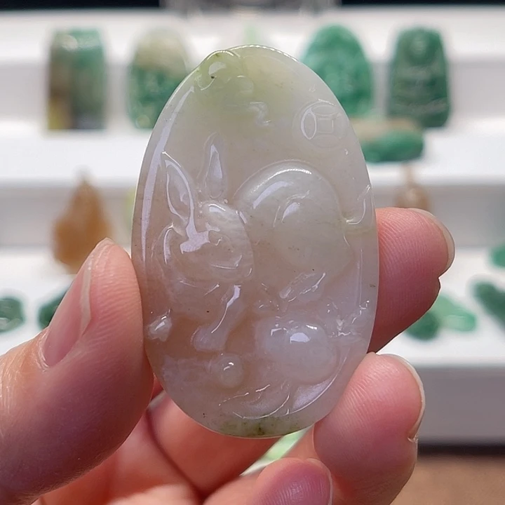 独山玉未镶嵌颈饰