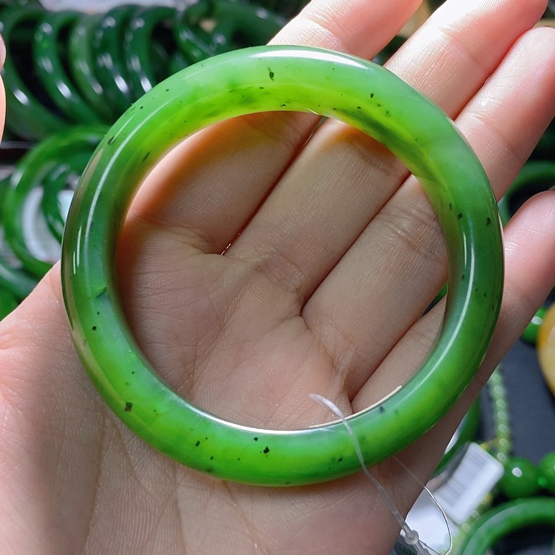 圆***财和田玉（碧玉）未镶嵌手链