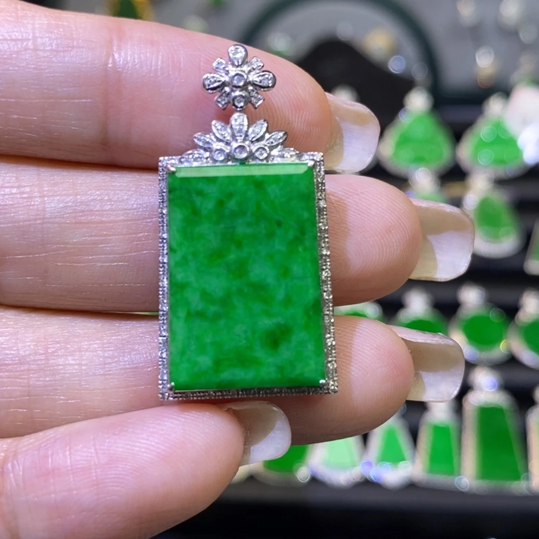 翡翠吊坠(不含链)18K金镶嵌吊坠