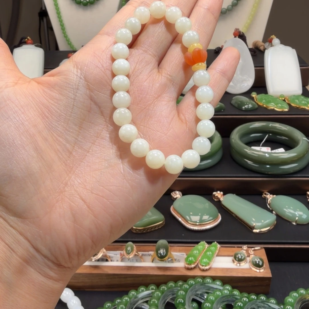 和田玉未镶嵌手串