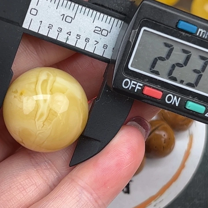 琥珀裸石未镶嵌微瑕1120