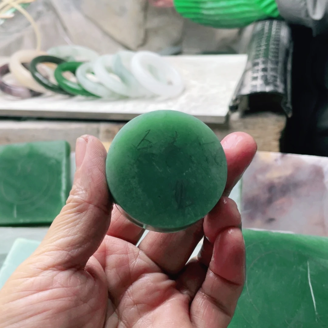 定制石英质玉合**丽佛吊坠