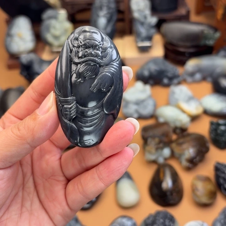 山***长和田玉未镶嵌颈饰