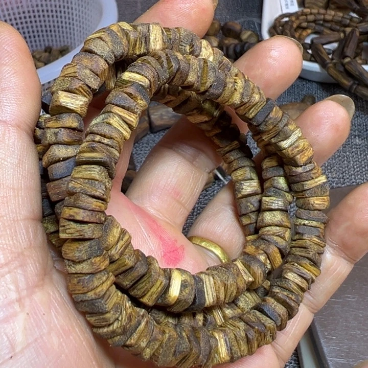 沉香沉香碎屑碎银单圈1条