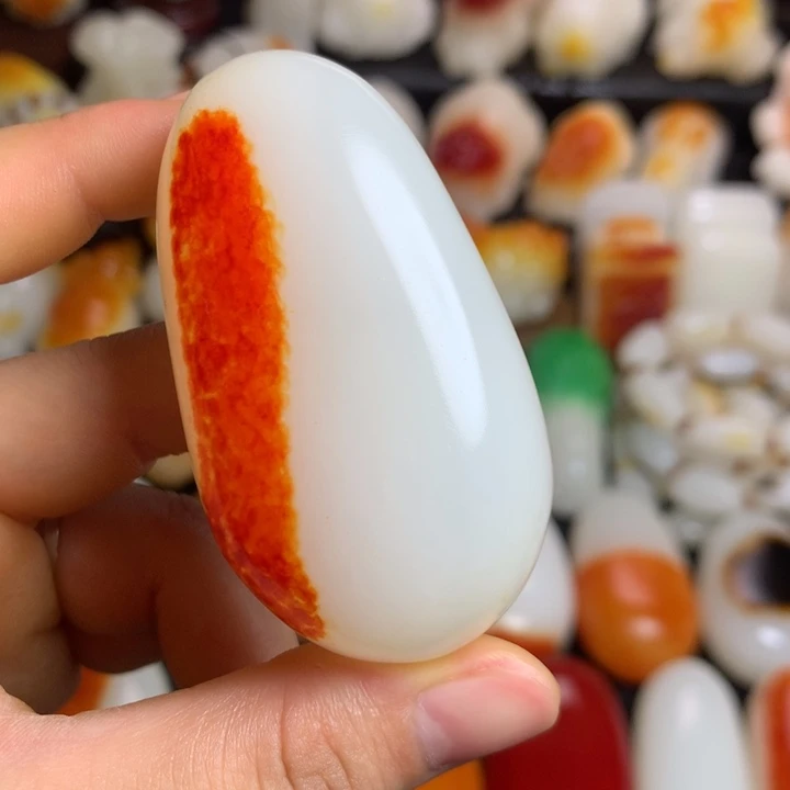 新疆戈壁石五彩石