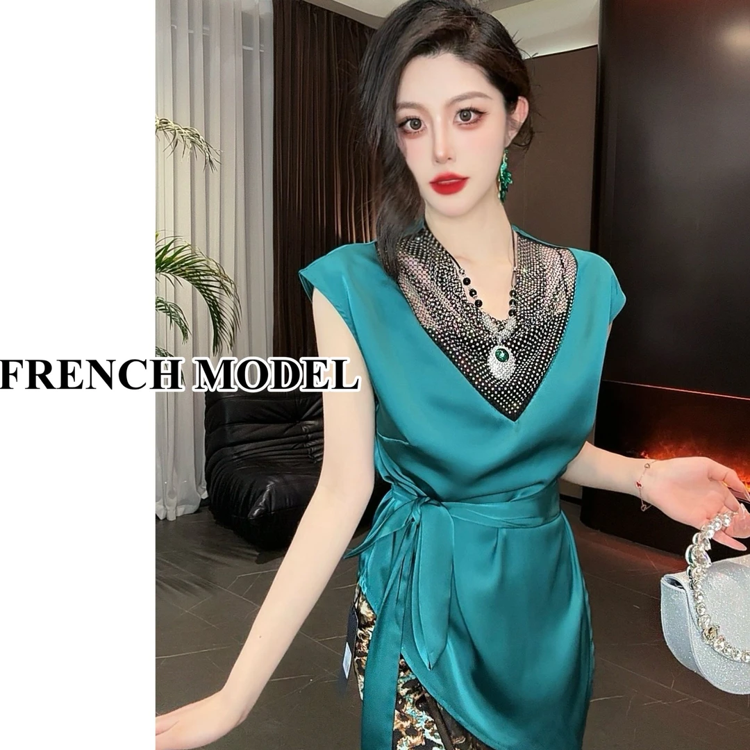 法模FRENCH MODEL .YY 2025春季时尚轻奢镂空连衣裙女装 90270078