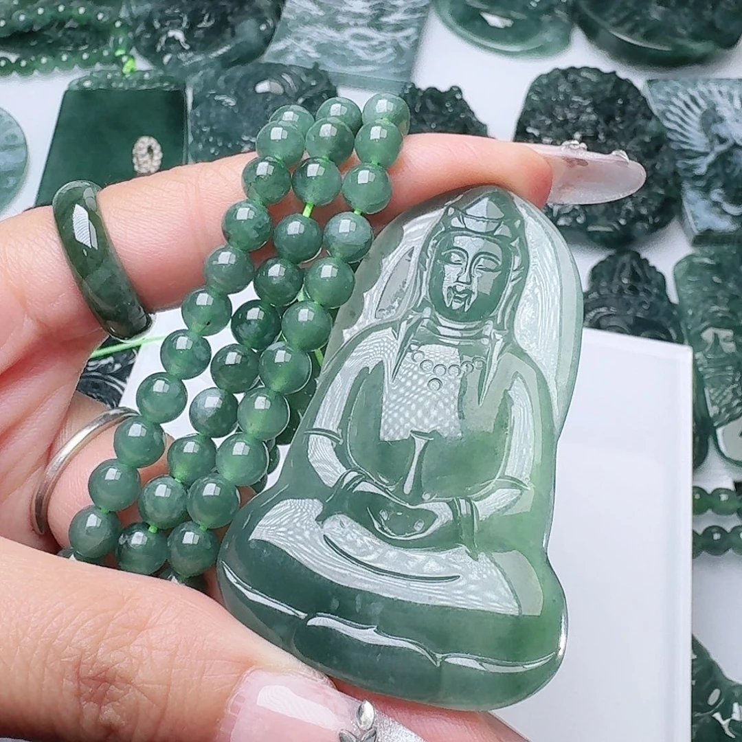 翡翠未镶嵌颈饰111